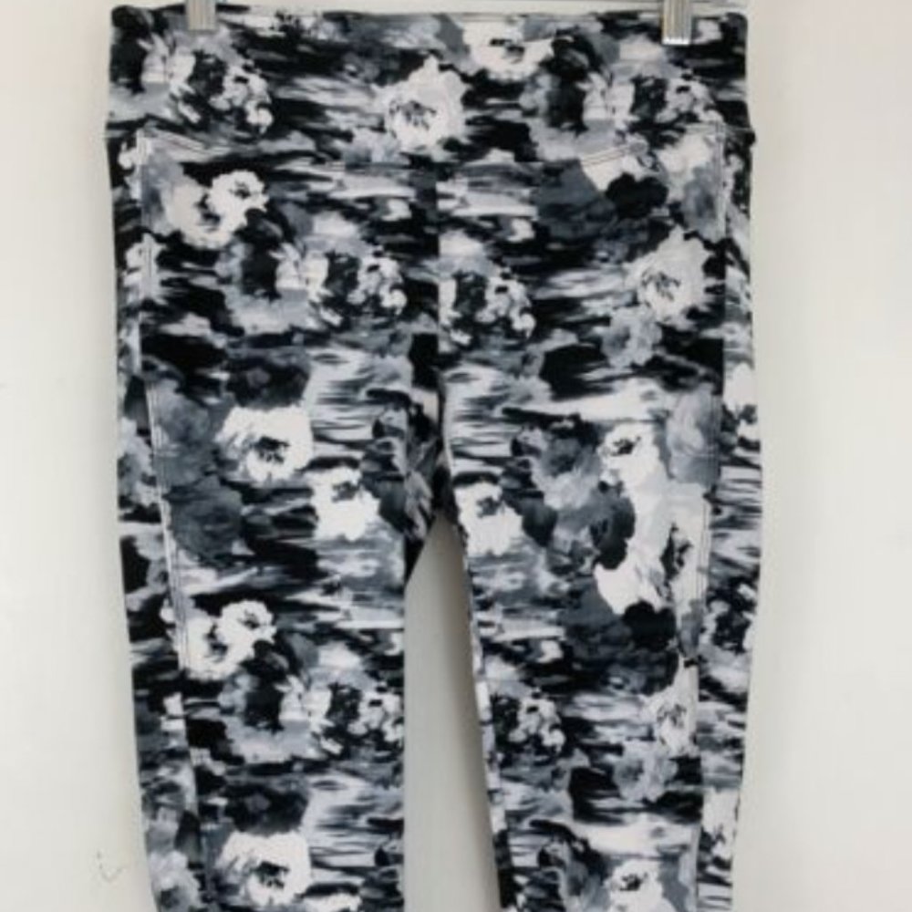 NEW Glo Yoga Capri Leggings Large Black White Floral Lattice Cut Out Leg